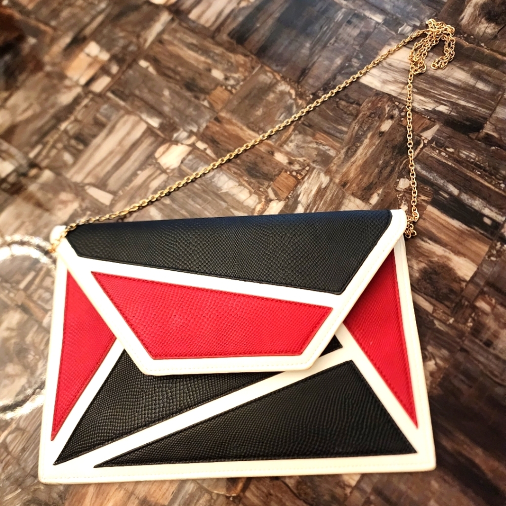 Envelope cross body bag